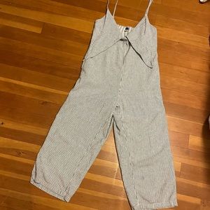 Old Navy Wide Leg Striped Linen Jumpsuit Size L / EUC / 🤍🩶🩵